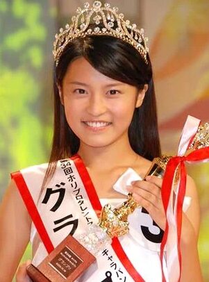 小島瑠璃子さん