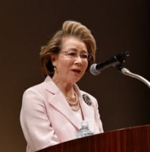 西川ヘレンさん