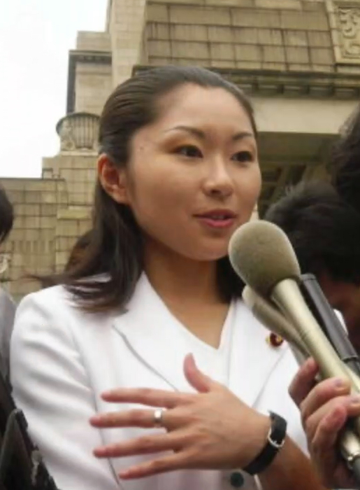 小渕優子さん