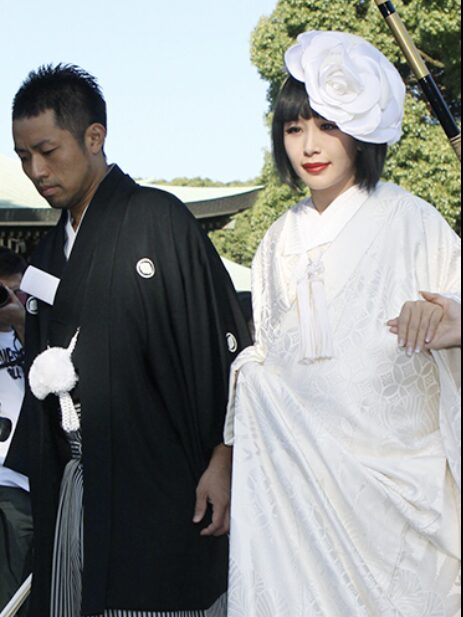 鈴木紗理奈さん