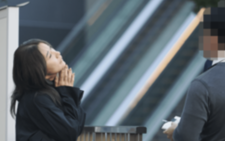 鈴木紗理奈さん