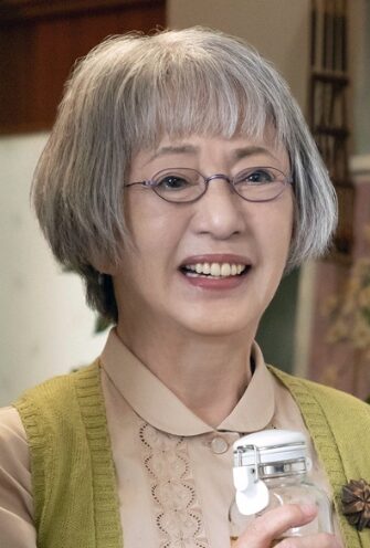 加賀まりこさん