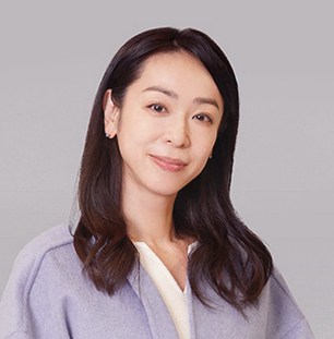 遊井亮子さん