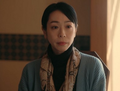 遊井亮子さん