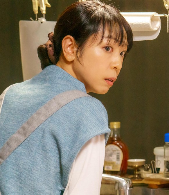 遊井亮子さん