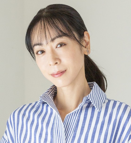 遊井亮子さん