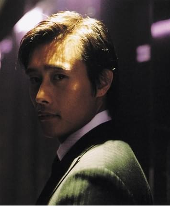 イ・ビョンホンさん